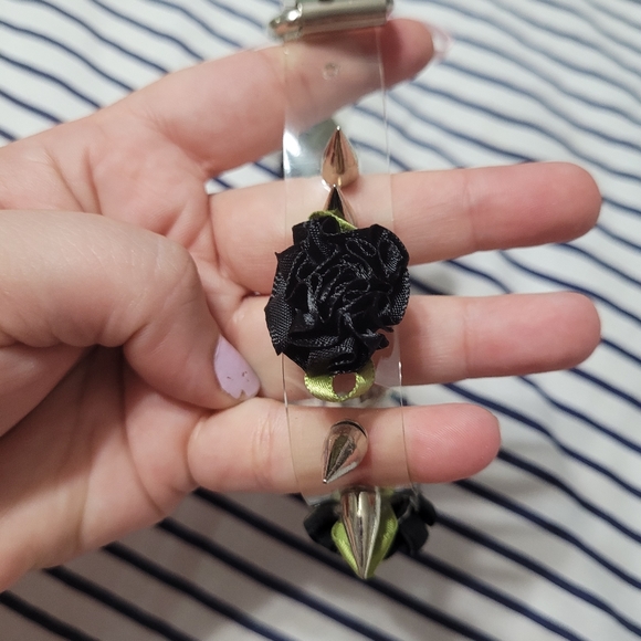 clear choker - Picture 4 of 5